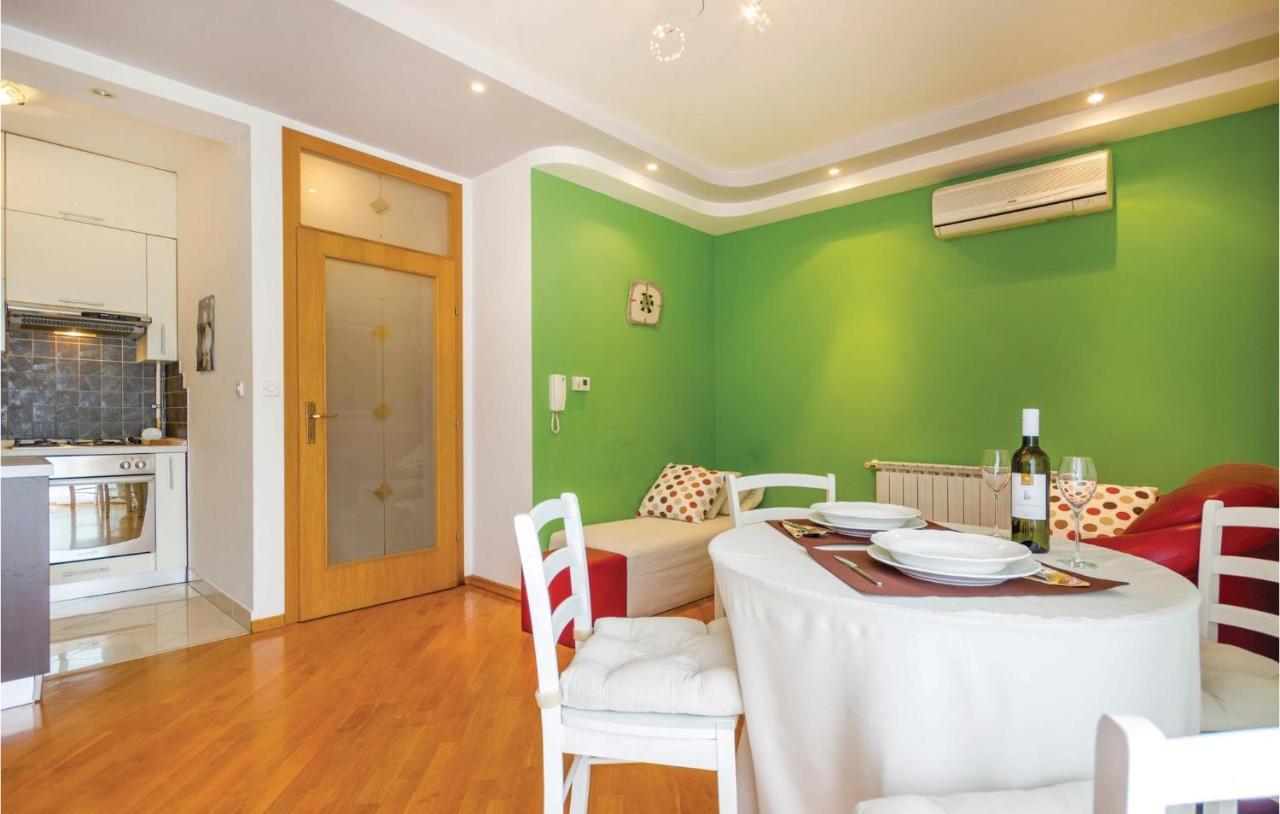 Awesome apartment in Rijeka with 1 Bedrooms&WiFi Buitenkant foto