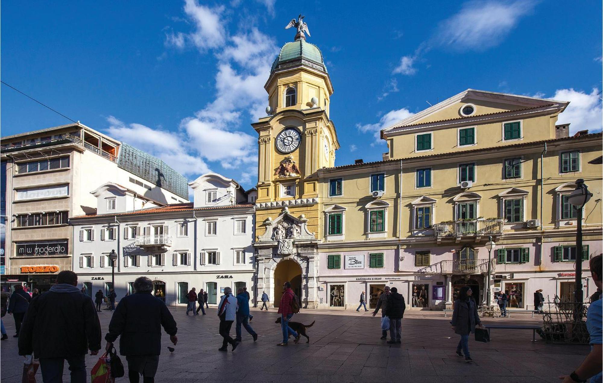 Awesome apartment in Rijeka with 1 Bedrooms&WiFi Buitenkant foto