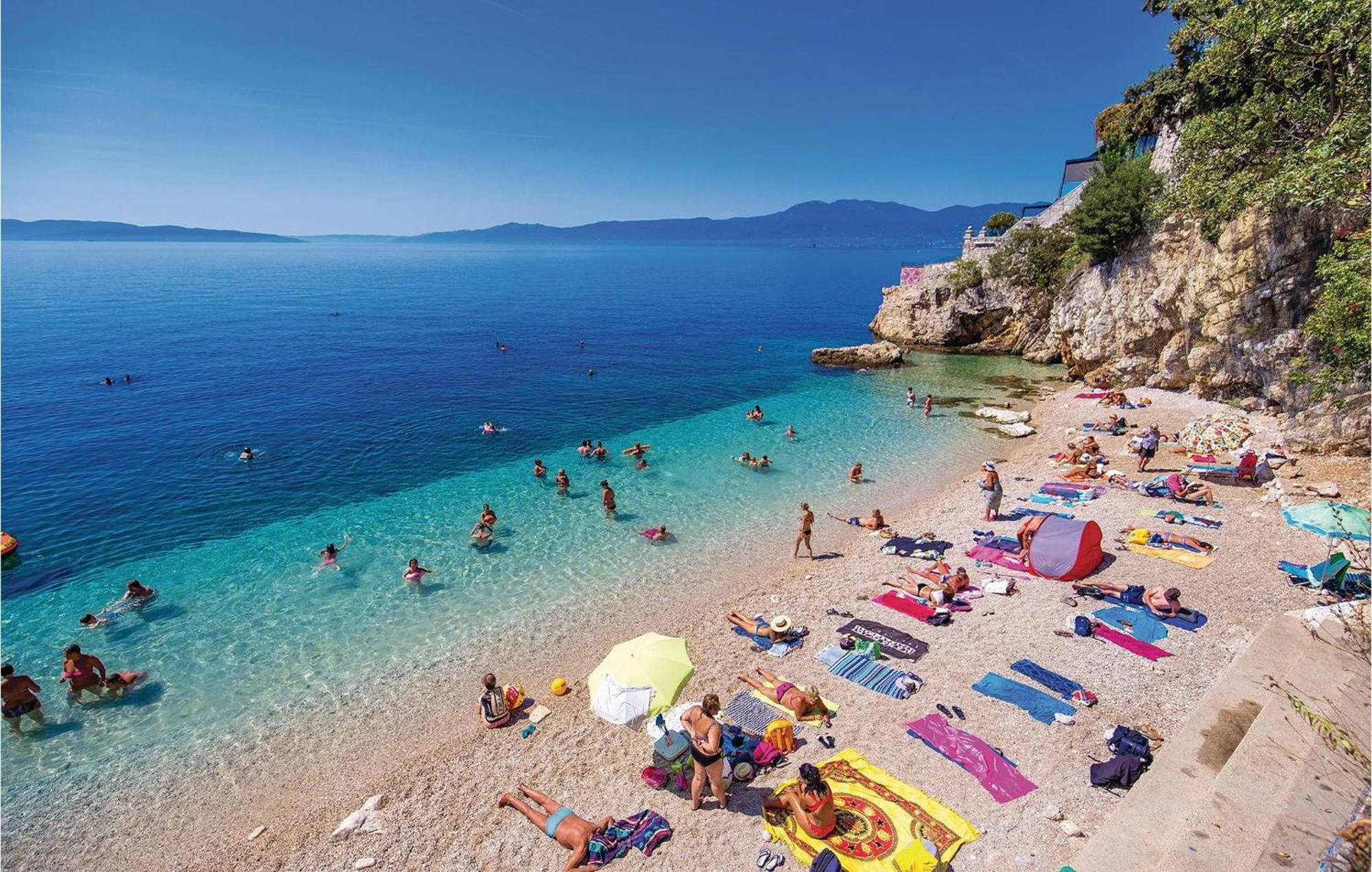 Awesome apartment in Rijeka with 1 Bedrooms&WiFi Buitenkant foto
