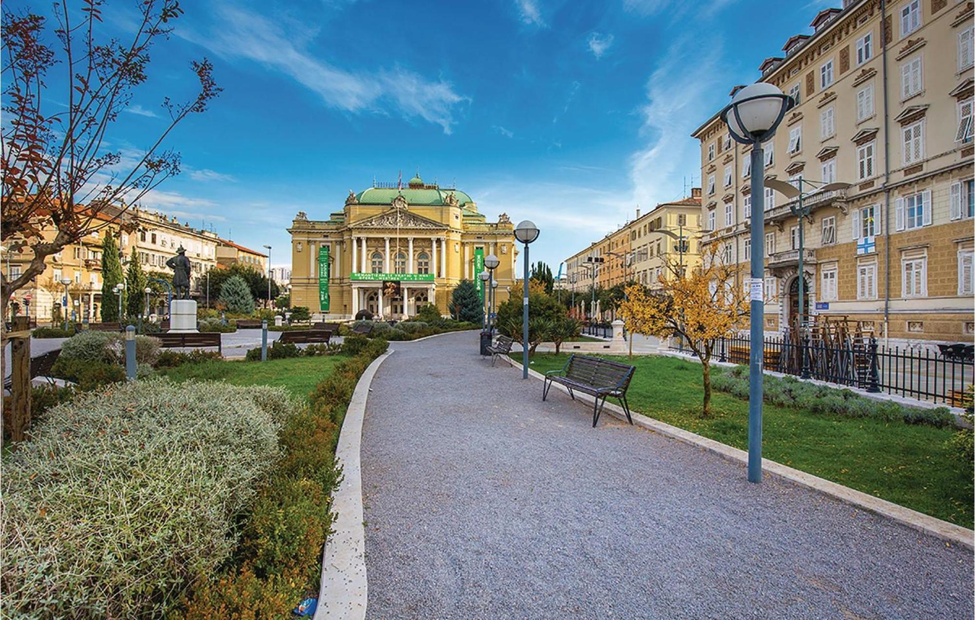 Awesome apartment in Rijeka with 1 Bedrooms&WiFi Buitenkant foto